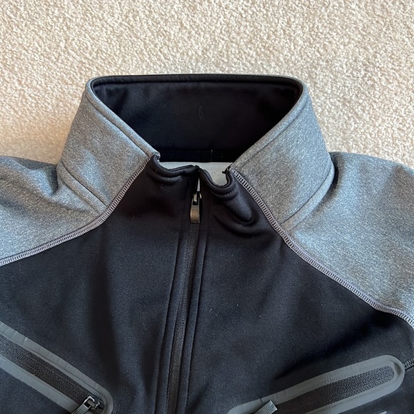 CalvinKlein Mens Thrml 1/4 Zip Up Size XL - Picture 3 of 8